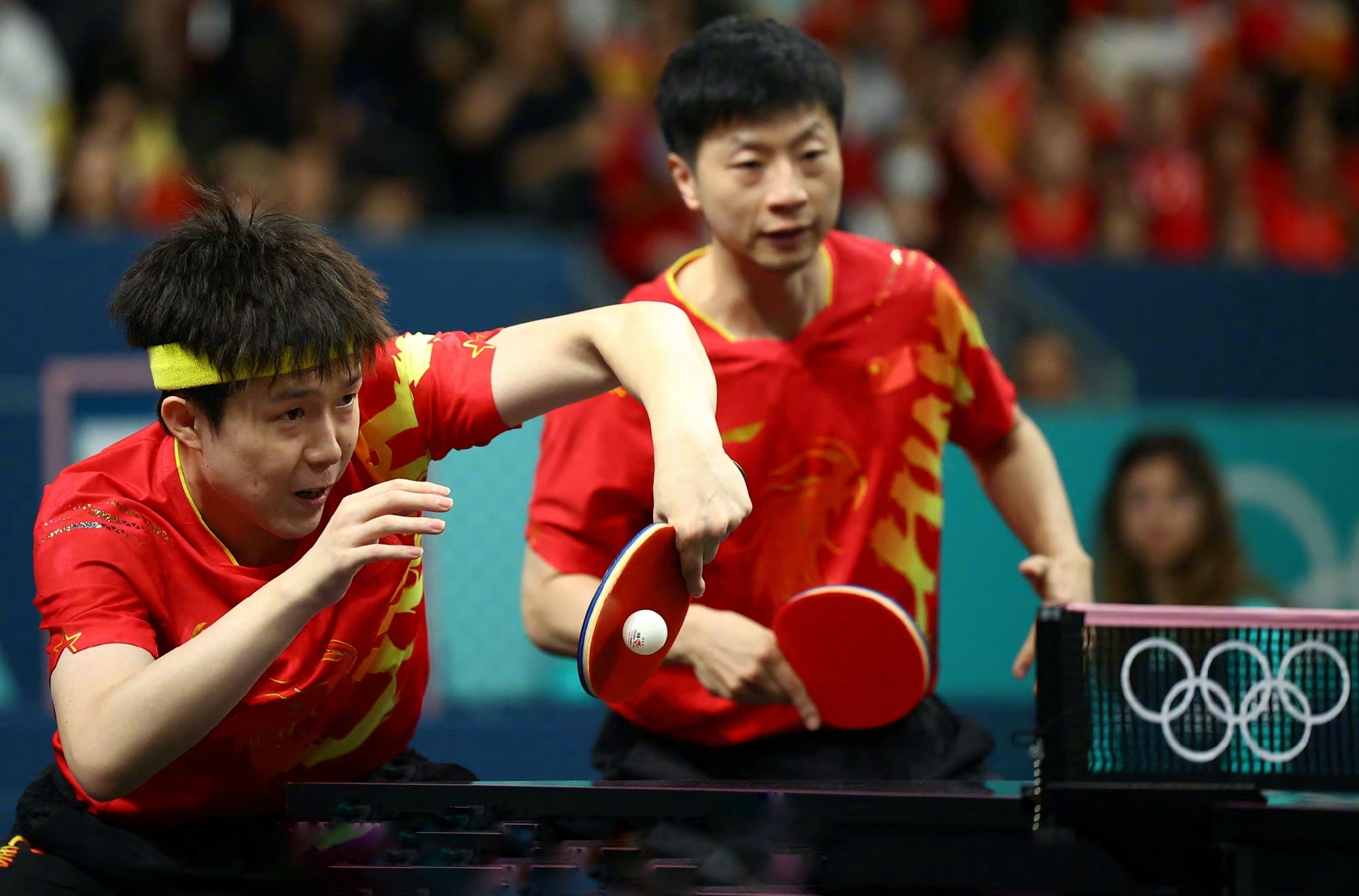 中国队险胜日本队，马龙高光表现的简单介绍