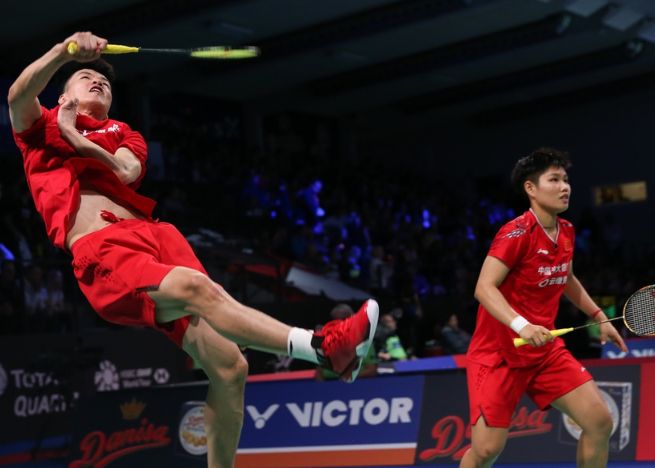 印尼队险胜韩国队，黄鸭组合扛起全队