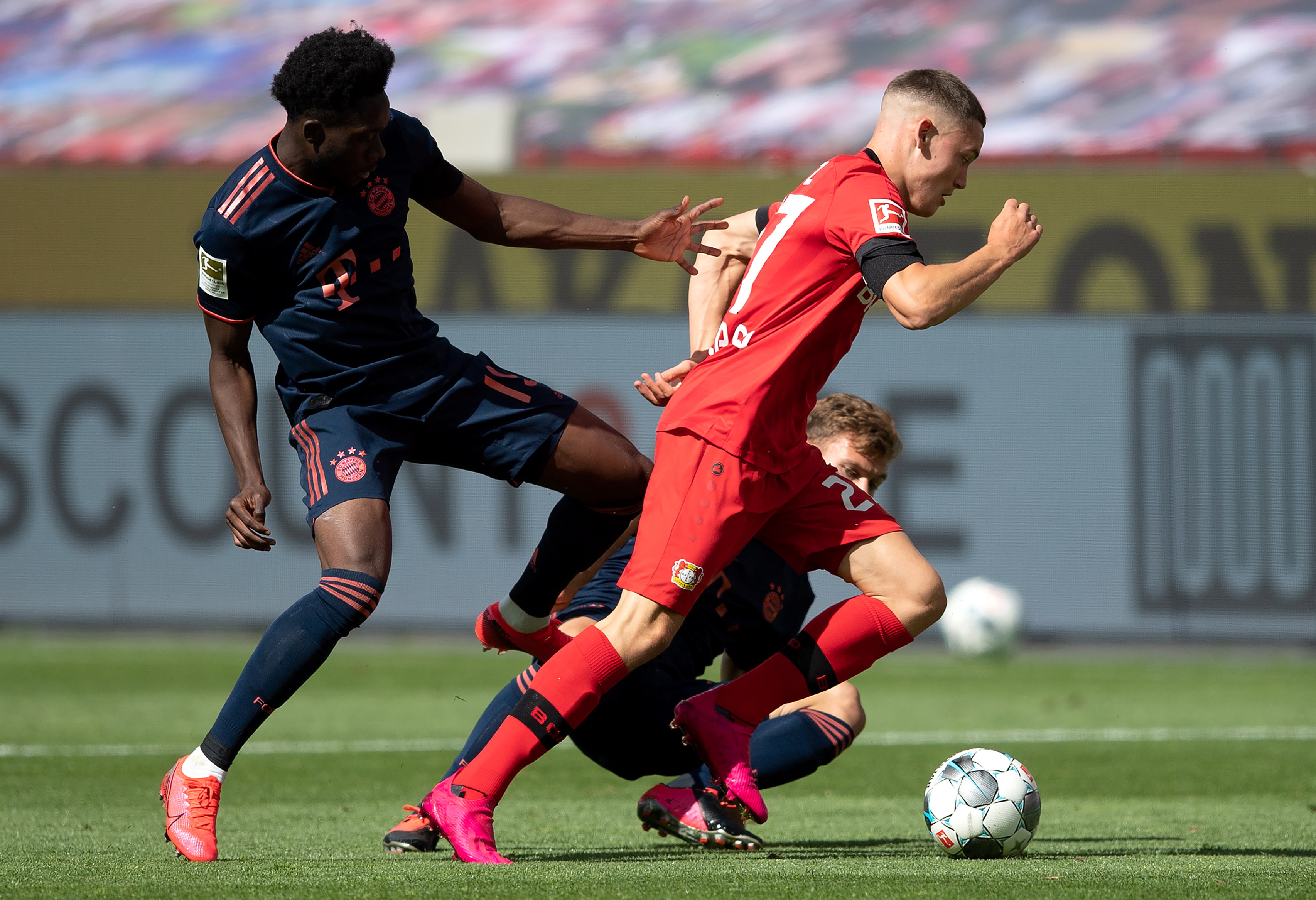 比利时横扫葡萄牙，穆勒刷新纪录