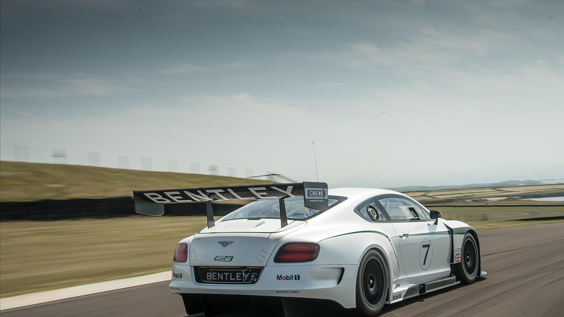 唯一之战，阿隆索领军迈凯伦险胜索伯，铸就经典瞬间