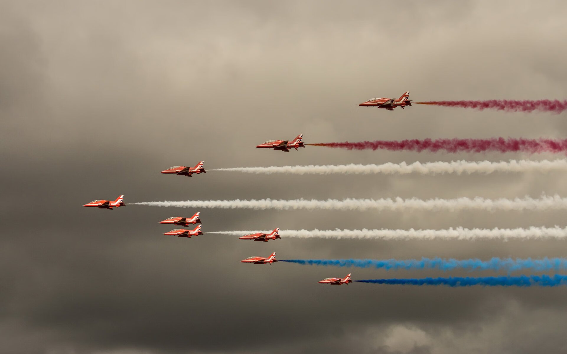 从红土迷途到硬地称王，梅德韦杰夫的年终总决赛如何完成了对法网失利的终极救赎