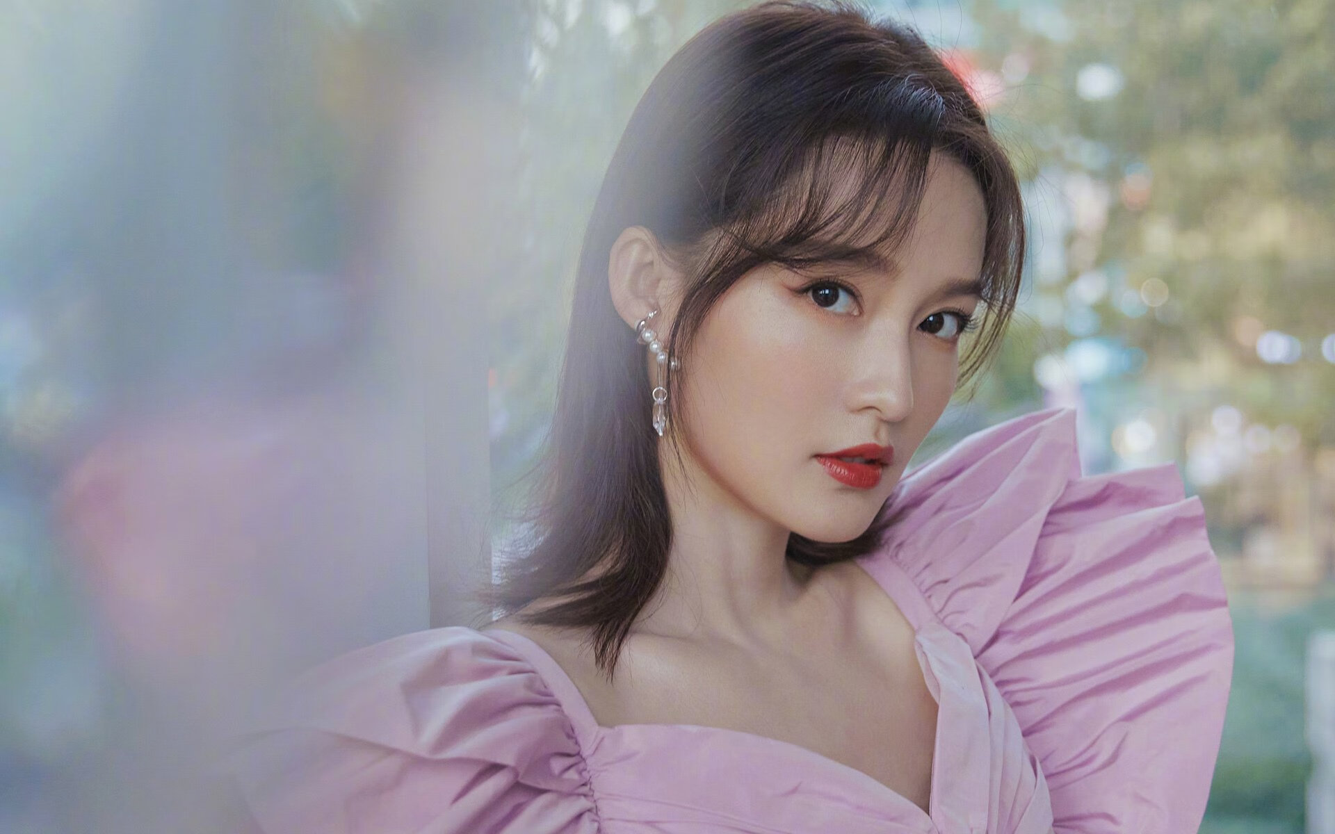 擎天白玉柱!戈贝尔23+18碾碎马刺内线,广厦用一波流终结悬念