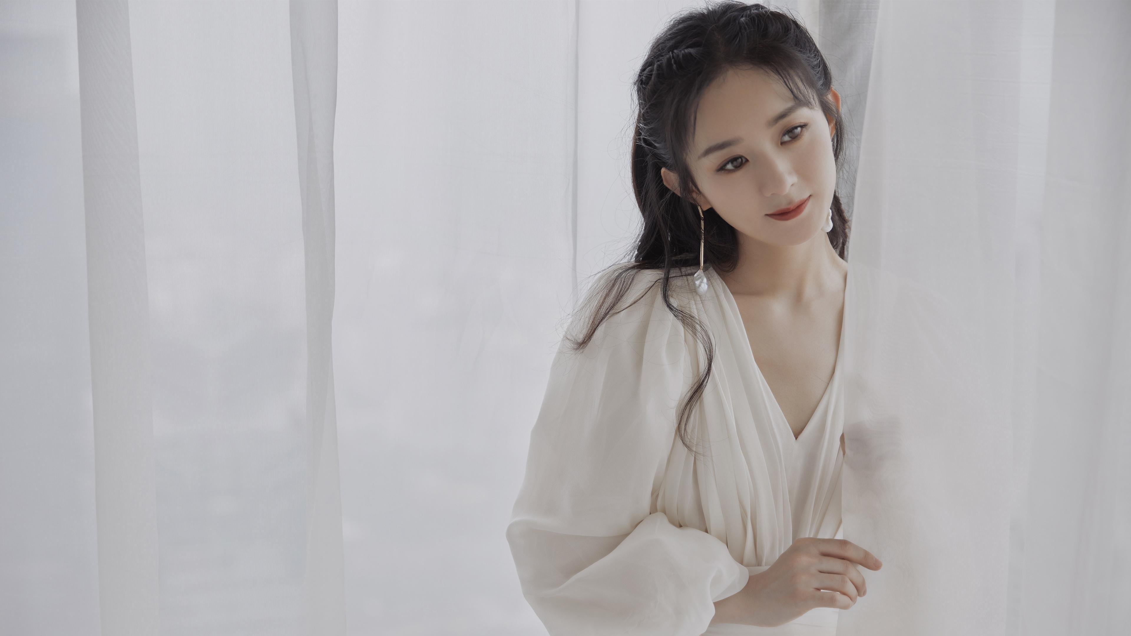 伯纳乌的巫师与哈林的狂想曲，德布劳内的魔法与奥地利的逆转诗篇